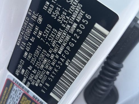 Used 2023 Kia Sportage SX image 32