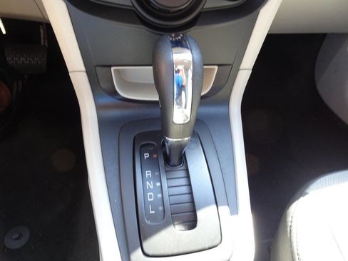 Used 2013 Ford Fiesta S w/ Convenience Pkg image 22