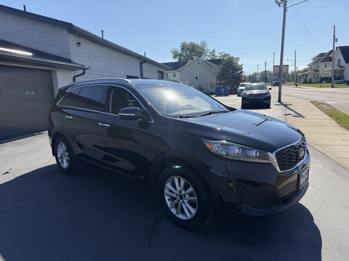 Used 2019 Kia Sorento AWD w/ LX Convenience Package image 6