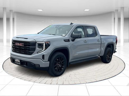 Used 2024 GMC Sierra 1500 Elevation RWD image 1