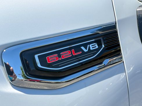 Used 2025 GMC Sierra 1500 Denali w/ Denali Reserve Package AWD/4WD image 8
