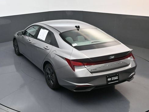 Certified 2023 Hyundai Elantra SEL FWD image 18