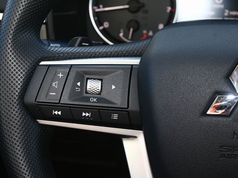 New 2026 Mitsubishi Outlander ES image 14