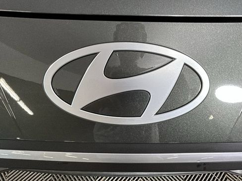 Certified 2024 Hyundai Elantra SE FWD image 10