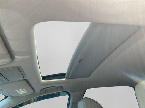 Used 2020 Honda CR-V Touring image 16