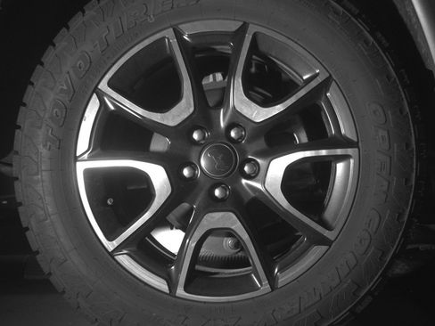 Used 2025 Jeep Compass Trailhawk AWD/4WD image 15