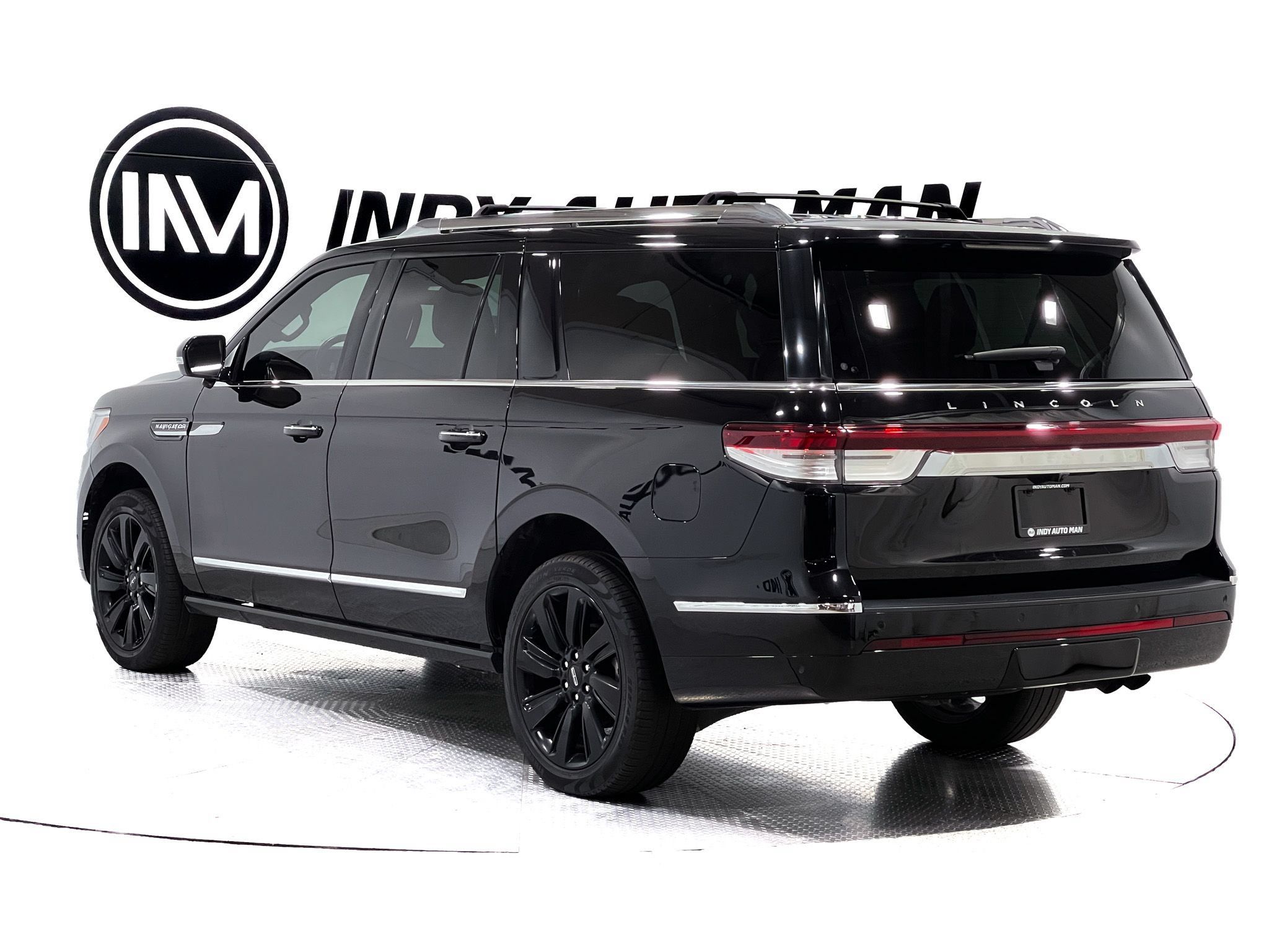 Used 2023 Lincoln Navigator L Reserve AWD/4WD image 6