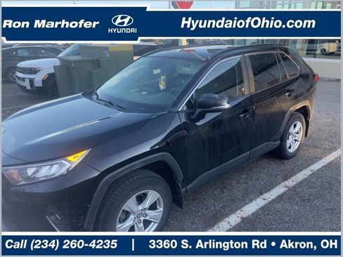 Used 2020 Toyota RAV4 XLE w/ Convenience Package image 1