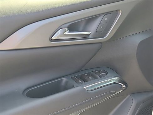 New 2026 Chevrolet Traverse LT w/ Driver Confidence Package image 21