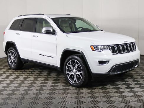 Used 2019 Jeep Grand Cherokee Limited AWD/4WD image 2