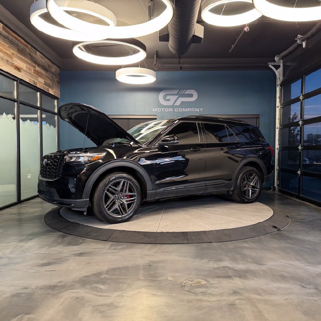Used 2025 Ford Explorer ST-Line w/ Premium Package AWD/4WD image 26