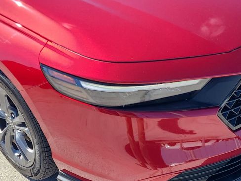 Used 2023 Honda Accord EX image 11