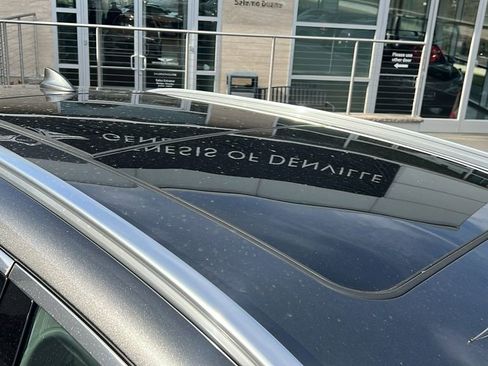 Used 2025 Genesis Electrified GV70 Advanced image 17