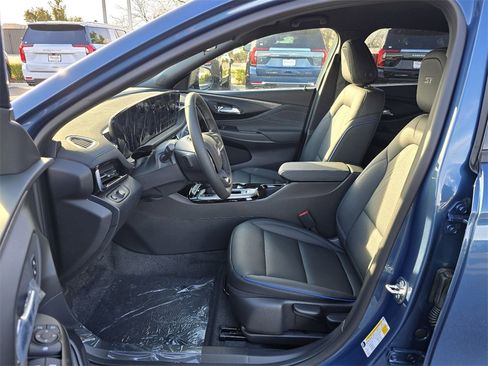 New 2026 Buick Envista Sport Touring image 13