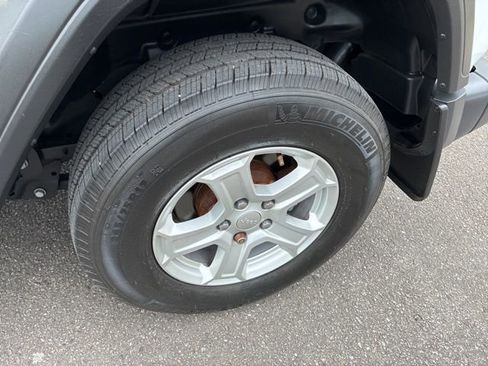 Used 2020 Jeep Wrangler Unlimited Sport S image 36