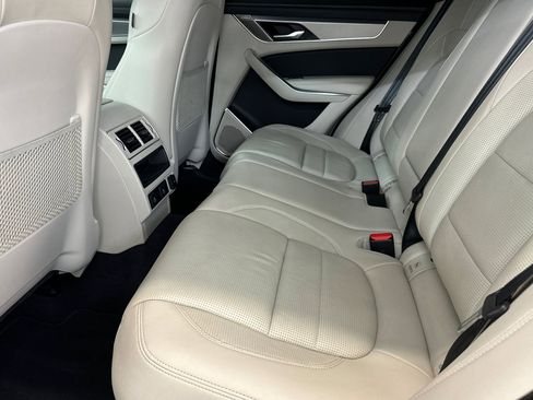 Used 2024 Jaguar F-PACE R-Dynamic S image 26
