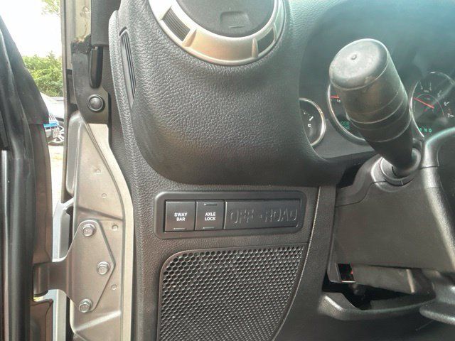 Used 2014 Jeep Wrangler Unlimited Rubicon w/ Connectivity Group AWD/4WD image 27