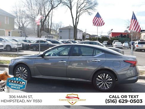 Used 2025 Nissan Altima 2.5 SV image 9