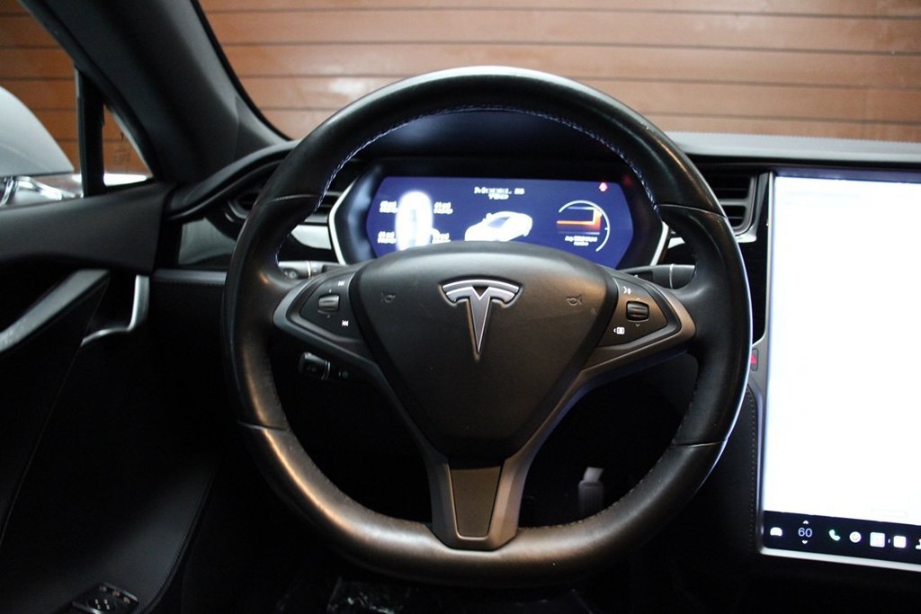 Used 2018 Tesla Model S AWD image 35