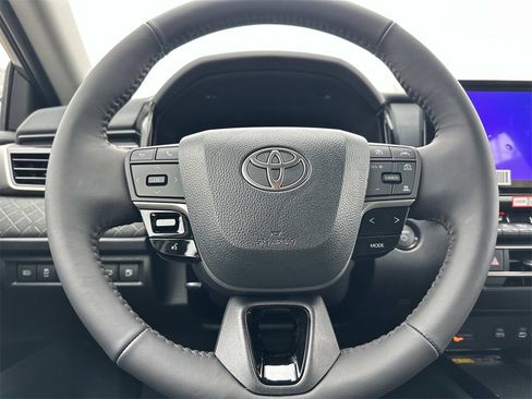 New 2026 Toyota Camry XLE image 19