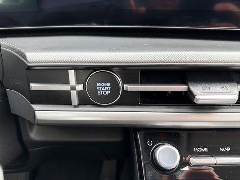 Used 2026 Hyundai Santa Fe SEL image 19