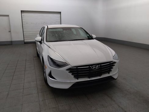 Used 2023 Hyundai Sonata SE w/ Preferred Accessory Package FWD image 14