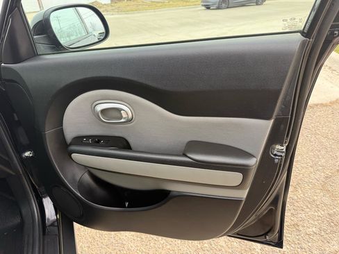 Used 2015 Kia Soul image 26