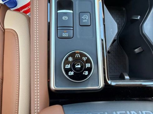 New 2026 Nissan Pathfinder Platinum AWD/4WD image 30