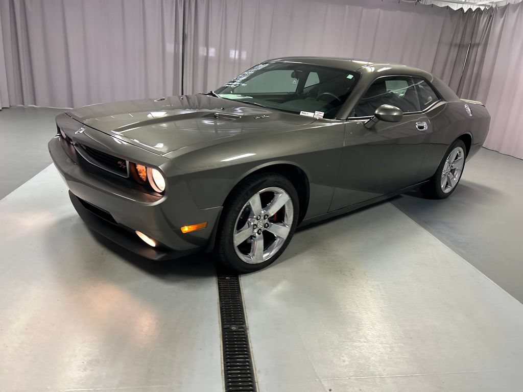 Used 2009 Dodge Challenger R/T RWD image 3
