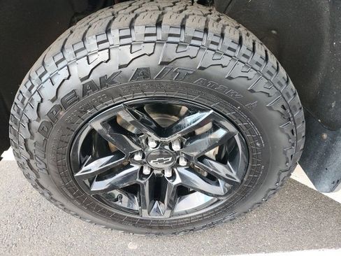 Used 2019 Chevrolet Silverado 1500 LT Trail Boss image 13