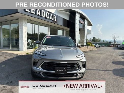 Used 2024 Buick Encore GX Preferred w/ Comfort Package AWD/4WD image 8
