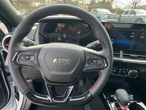 New 2026 Chevrolet Trax RS w/ Driver Confidence Package image 19