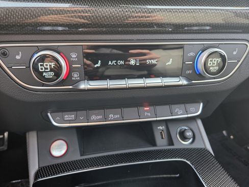 Used 2025 Audi SQ5 Premium Plus w/ Premium Plus Package image 26