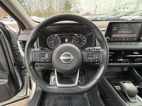 Used 2023 Nissan Rogue SL image 13