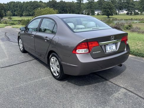 Used 2011 Honda Civic LX image 7