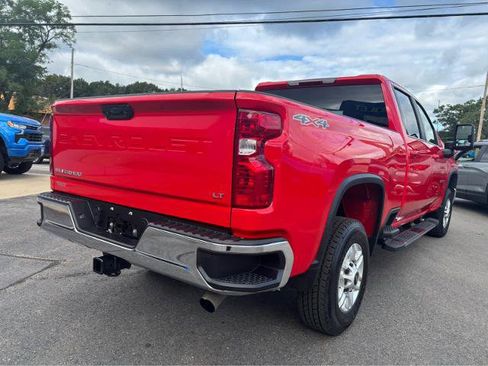 Used 2025 Chevrolet Silverado 2500 LT w/ Convenience Package AWD/4WD image 9