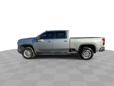 Used 2025 Chevrolet Silverado 2500 LTZ w/ LTZ Premium Package image 5