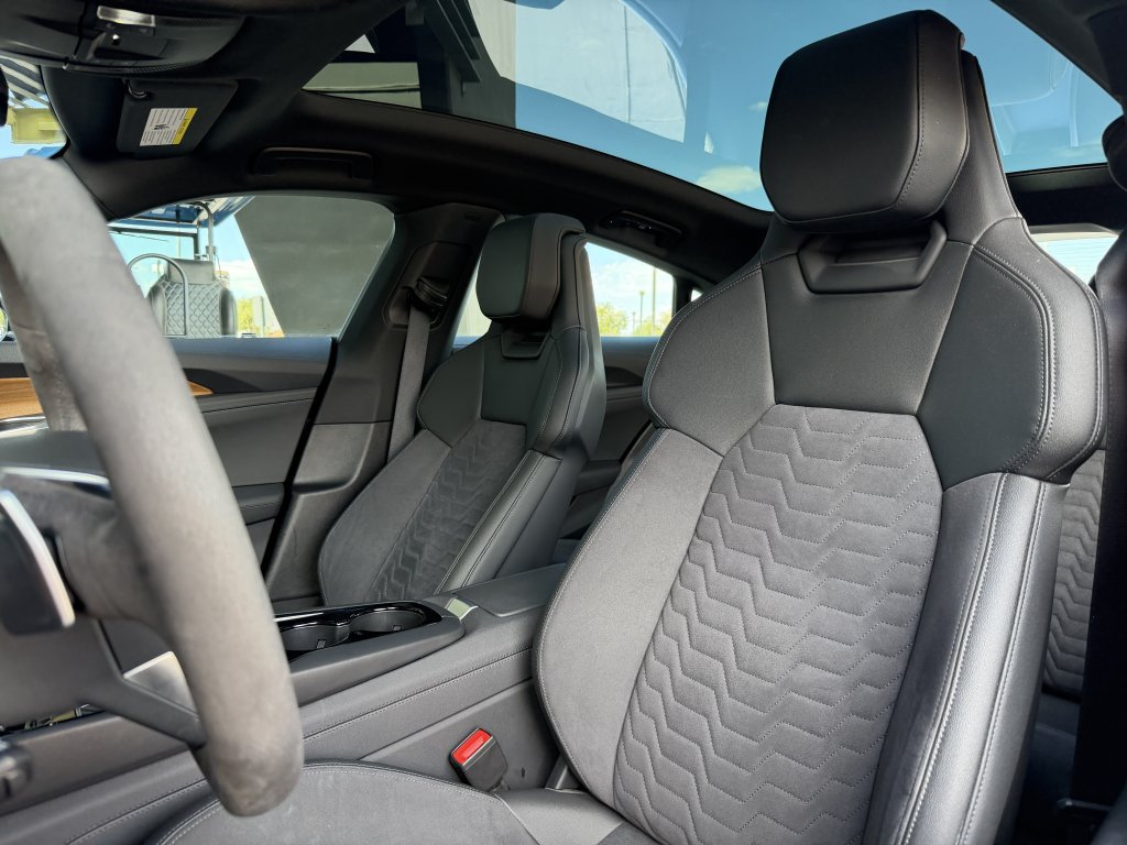 Used 2022 Audi e-tron GT Premium Plus AWD/4WD image 36