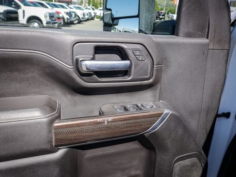 Used 2021 Chevrolet Silverado 2500 LT w/ Fleet Comfort Package AWD/4WD image 16