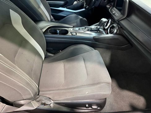 Used 2020 Chevrolet Camaro LT image 27