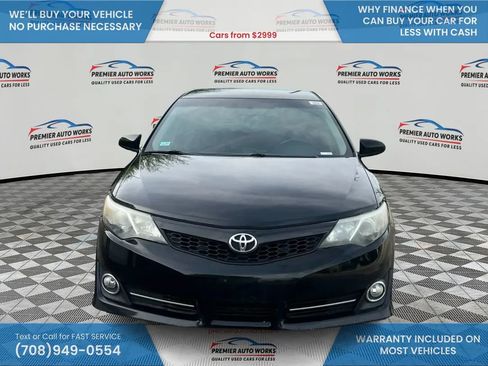 Used 2012 Toyota Camry SE FWD image 2