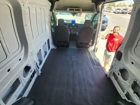 Used 2024 Ford Transit 250 148 Medium Roof RWD image 16