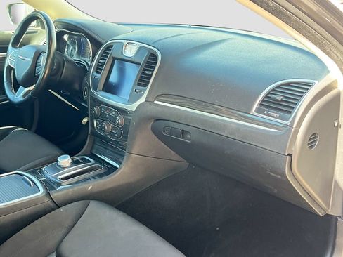 Used 2021 Chrysler 300 Touring w/ Sport Appearance Package RWD image 29