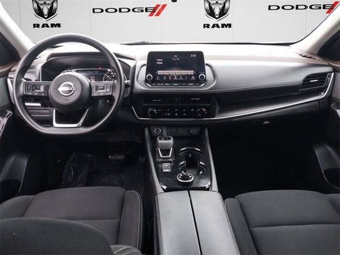 Used 2023 Nissan Rogue S image 9