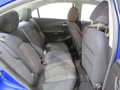 Used 2016 Chevrolet Sonic LT image 10