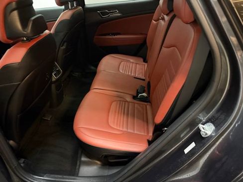 Used 2023 Kia Sportage SX image 34