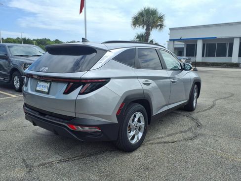 Used 2022 Hyundai Tucson SEL w/ Cargo Package FWD image 2