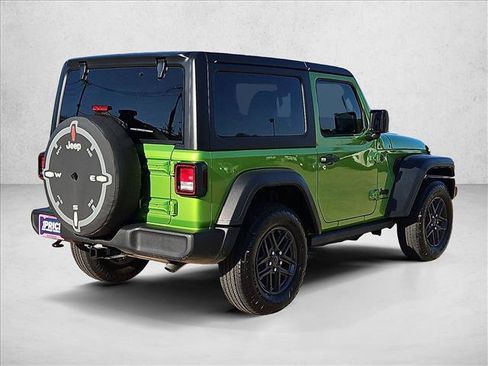 Used 2025 Jeep Wrangler Sport AWD/4WD image 5