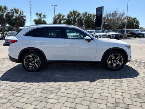 Used 2026 Mercedes-Benz GLC 300 image 8