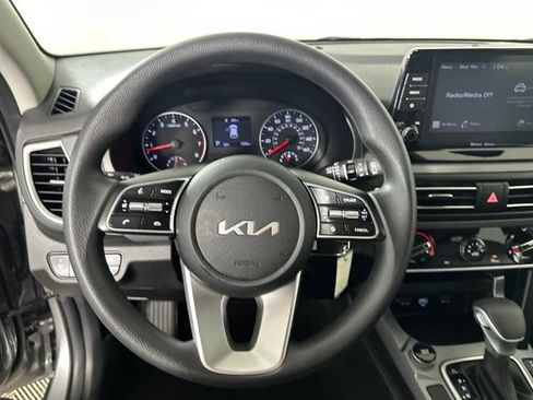 Used 2023 Kia Seltos LX image 14